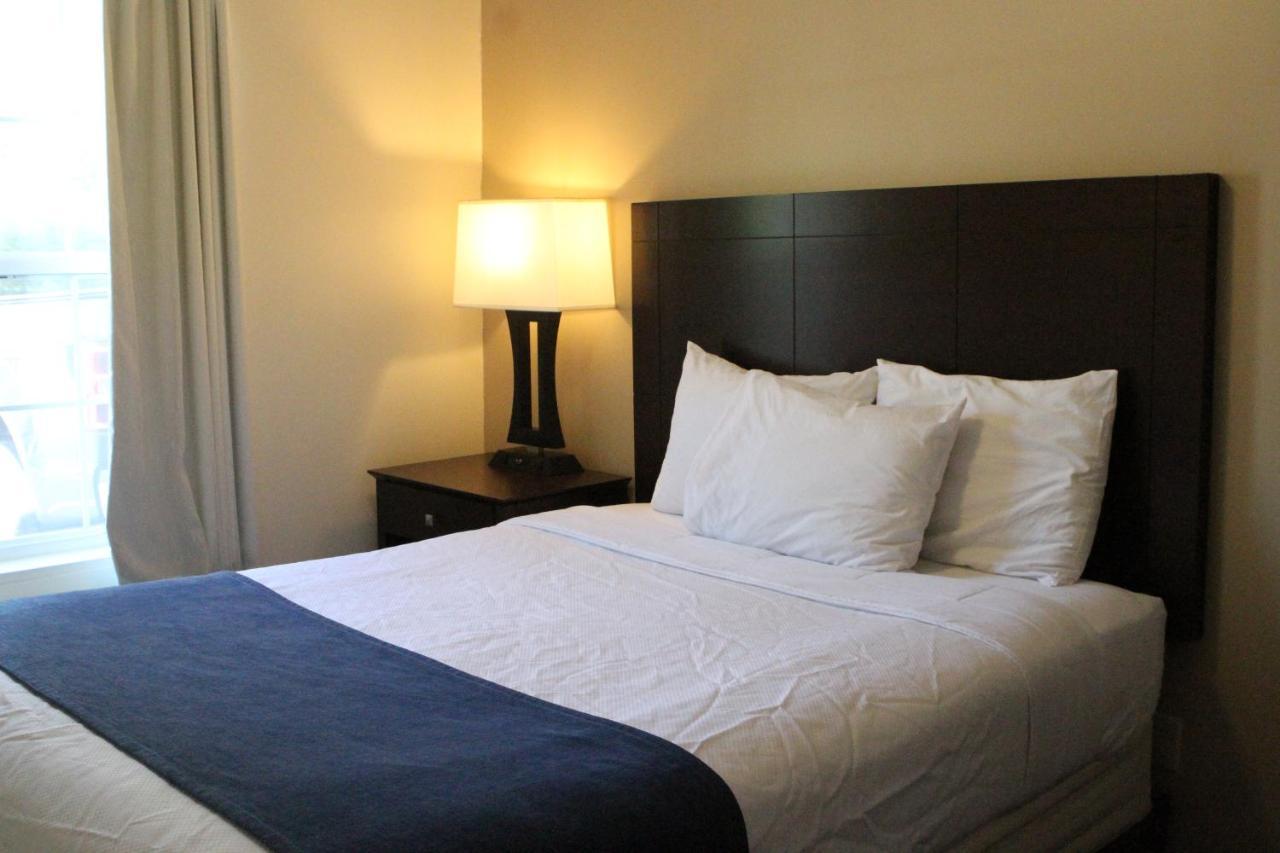 Resort Bay Lodging