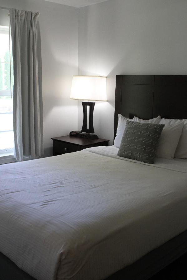 Resort Bay Lodging