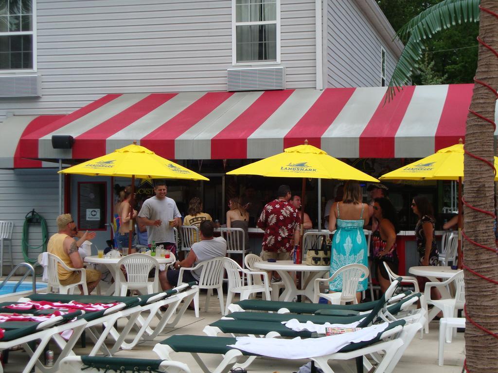 Resort Bay Lodging Put-in-Bay